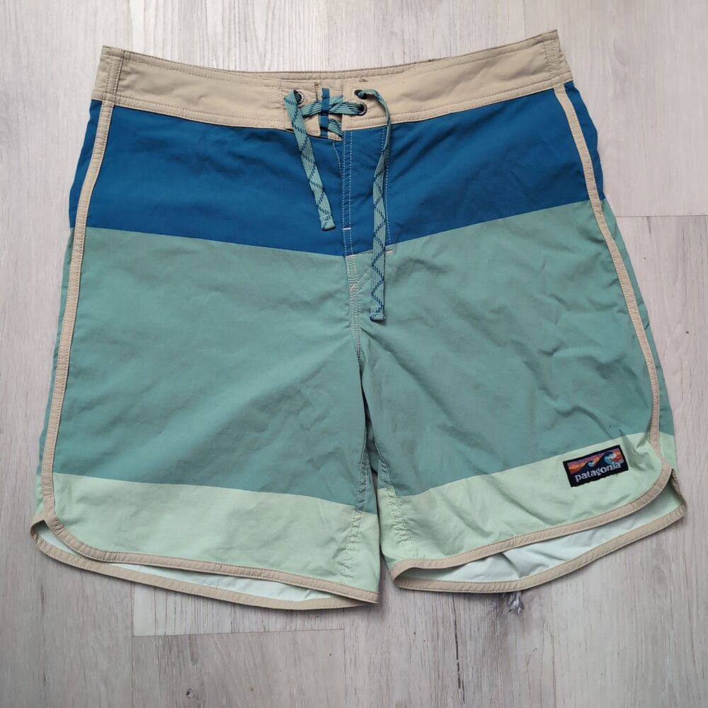 Patagonia Scallop Hem Stretch Wavefarer Boardshorts Mens 32 Swim Surf Trunk